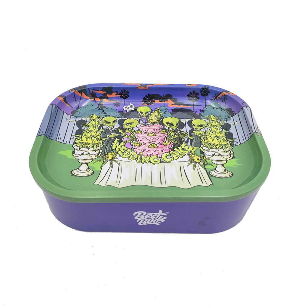 Best Buds Wedding Cake Metal Rolling Tray Long: design unico ispirato alla Wedding Cake. Materiale resistente, misure ideali per ogni progetto. Ordina or